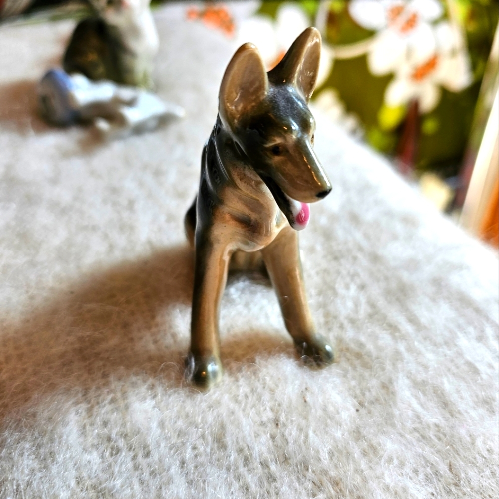 Vintage Occupied Japan German Shepherd